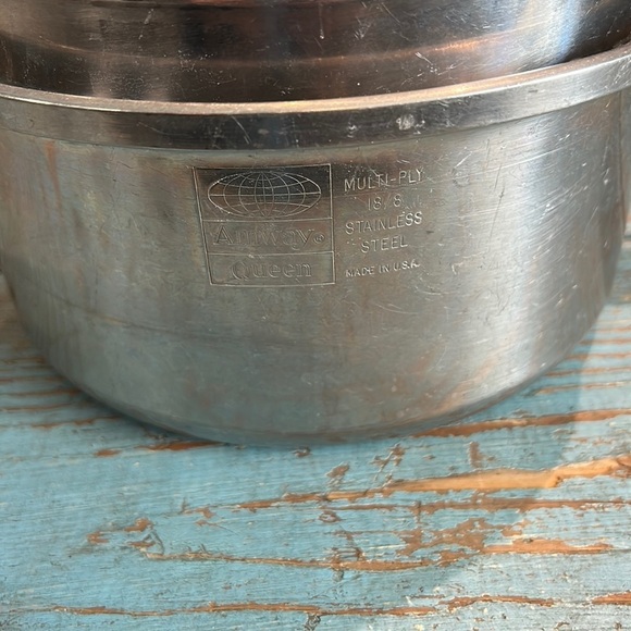 Vintage AMWAY QUEEN 2.5 Qt Sauce Pot & Cover 18/8 3Ply Stainless Steel USA - Picture 2 of 6